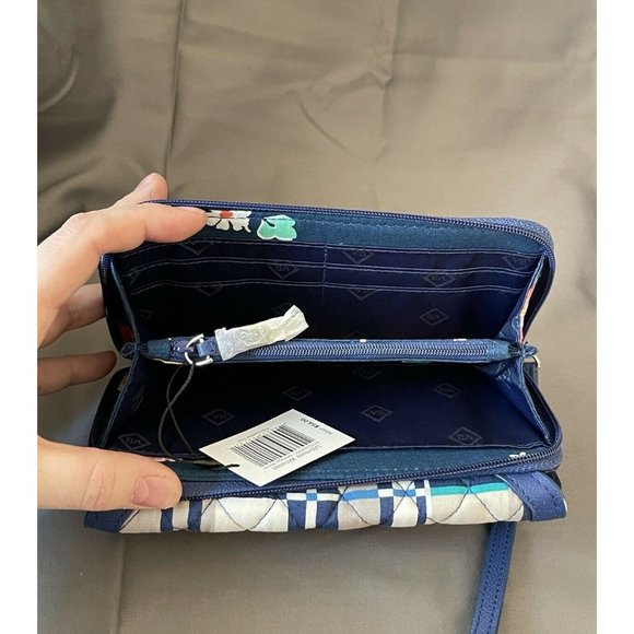 NWT Vera Bradley Ultimate Wristlet - Santiago Woven Signature Cotton - Picture 6 of 6